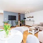 D Centrum 아파트 Čadca
